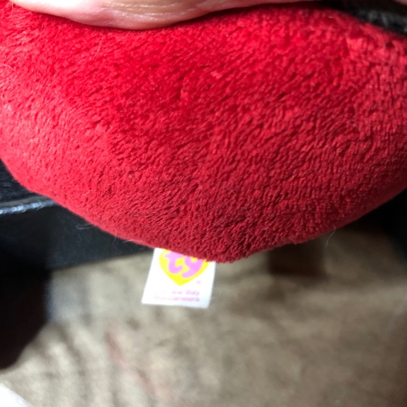 Round Buccaneers Plush Toy - Picture 5 of 11